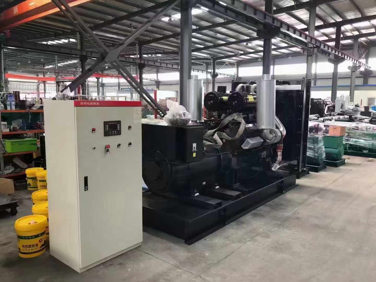 南郑柴油发电机运行时的噪音和振动水平如何?