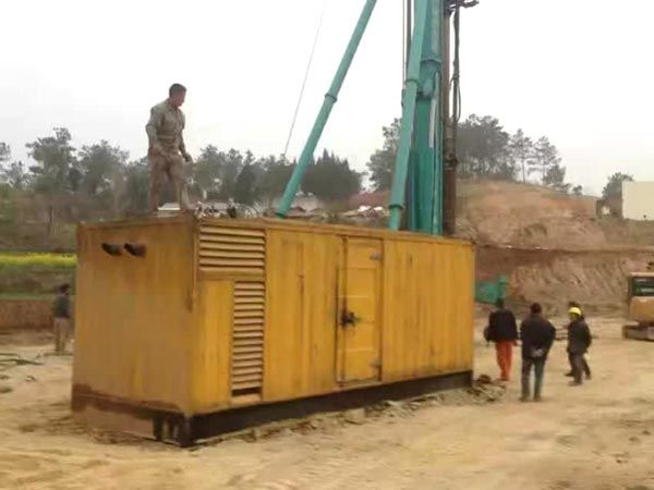 南郑如何判断水冷式机油散热器密封件是否需要更换?